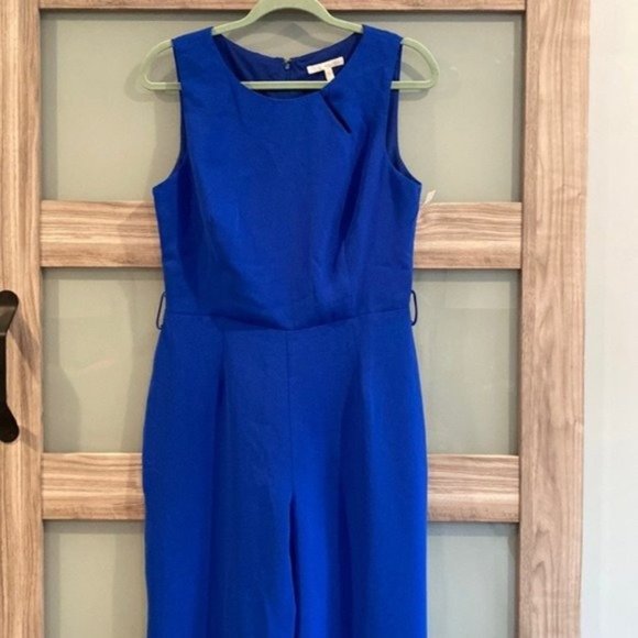 NWT Haryln Flare Leg Crepe Jumpsuit - Picture 4 of 12